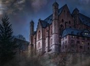 Дом с привидениями: ТОП самых мистических замков планеты