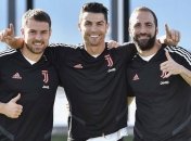 Роналду сделал уникальный подарок женской сборной Португалии