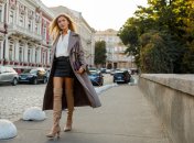 Шкіряна спідниця додасть цікавинку до вашого образу