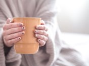 Осенний маникюр может быть ярким