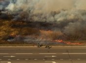 Горела сухая трава: на трассе Киев-Чоп перекрывали движение (Фото)