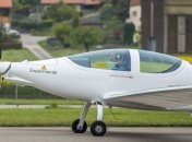 В Швейцарии хотят выпустить самолет, работающий на солнечной энергии