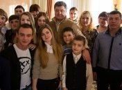 Порошенко посетил детей из Донбасса на Прикарпатье