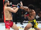 Масвидаль (слева) проиграл единогласным решением судей