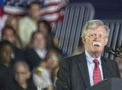 Болтон заявил о лжи Мадуро касаемо помощи от России