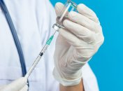 Литва внезапно остановила вакцинацию препаратом BioNTech и Pfizer: что произошло