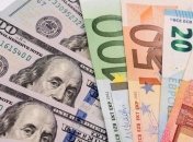 Свежий курс валют: сколько сегодня стоят доллар и евро 