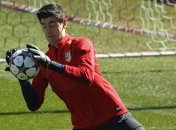 Тибо Куртуа оказался между двумя своими командами