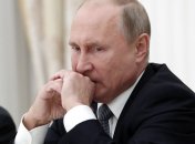 Без камер и "тайной" вакциной: Путин привился от коронавируса