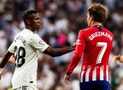 Невероятные сейвы голкиперов и дебют Винисиуса: яркие кадры мадридского дерби (Фото)