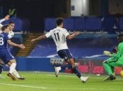 Прямо в "домик": вратарь Челси пропустил обидный гол от Астон Виллы (видео)