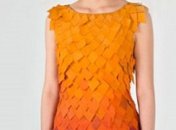 Создано уникальное платье-листопад