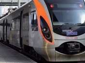 Укрзализныця отправит три поезда для эвакуации украинцев из Польши