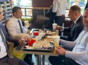 Зеленский пообедал в McDonald's: фото и видео