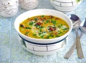 Суп с плавленым сыром готовится быстро и просто, а получается сытным и вкусным