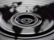 Снижение цен на нефть отмечено на мировых товарных рынках 