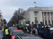 В Киеве и других городах протестуют владельцы авто на еврономерах