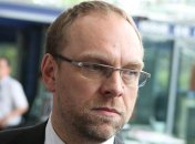 Власенко: власть перекладывает ответственость за жизнь Тимошенко