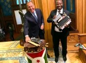 сергей лавров и его коллега глава МИД Бурунди Эзекиелу Нибигире