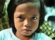 Взгляд изнутри: как проходит обрезание девочек в Индонезии