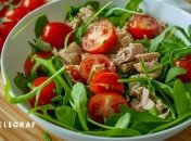 Этот салат получается свежим и сытным (изображение создано с помощью ИИ)