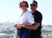 Дженнифер Лопес и ее жених повеселили поклонников забавными видео в Tik Tok