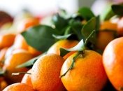 Задержанному в СИЗО пытались передать "наколотые" мандарины