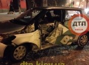 В Киеве таксист уснул за рулем и вылетел с дороги (Фото)