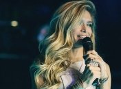 Вера Брежнева вышла в свет в платье в стиле "а-ля Пугачева"