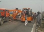 В Индии столкнулись 50 автомобилей, есть погибшие и раненые