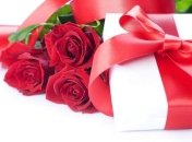 Что подарить на 8 Марта: оригинальные идеи для любимых женщин 