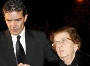 На 85-м году жизни умерла мать актера Антонио Бандераса 