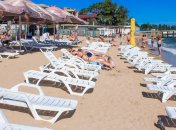 Побив за шезлонг: в Одесі п'яний турист не захотів платити за послугу