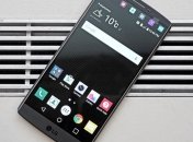 В продажу поступил смартфон LG с двумя экранами