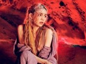 Девушка Илона Маска решила продать часть своей души