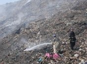 Во Львовской области спасатели потушили два пожара на мусоросвалках