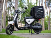 Мопед курьера