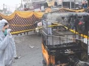 В Пакистане произошел взрыв возле полицейского участка: по меньшей мере 25 человек ранены (фото)