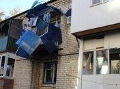 На горящем арсенале в Сватово утихают взрывы снарядов