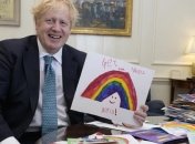 Джонсон назвал сына в честь врачей, боровшихся за его жизнь во время болезни Covid-19