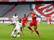 Бавария забила пять мячей Айнтрахту