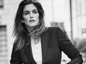 Синди Кроуфорд ищет психотерапевта для своего сына: подробности