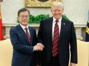 Южная Корея и ООН призвали Трампа и Ким Чен Ына к диалогу
