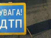 В Крыму отдыхающие врезались на машине в экскурсионный автобус