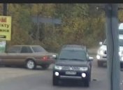 "На ровном месте": сеть насмешило видео момента ДТП под Киевом