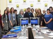 Социальная защита: жители Донбасса получили 12 мобильных кейсов