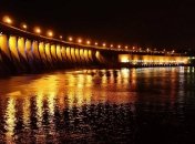 РФ обстріляла ДніпроГЕС: влада показала перші фото та відео наслідків на греблі