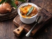 Что интересно, вкус самого лука в блюде почти не ощущается