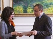 Боднар принял копии верительных грамот от нового посла Канады