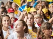 День молодежи в Украине 2020: оригинальные поздравления в стихах, открытки